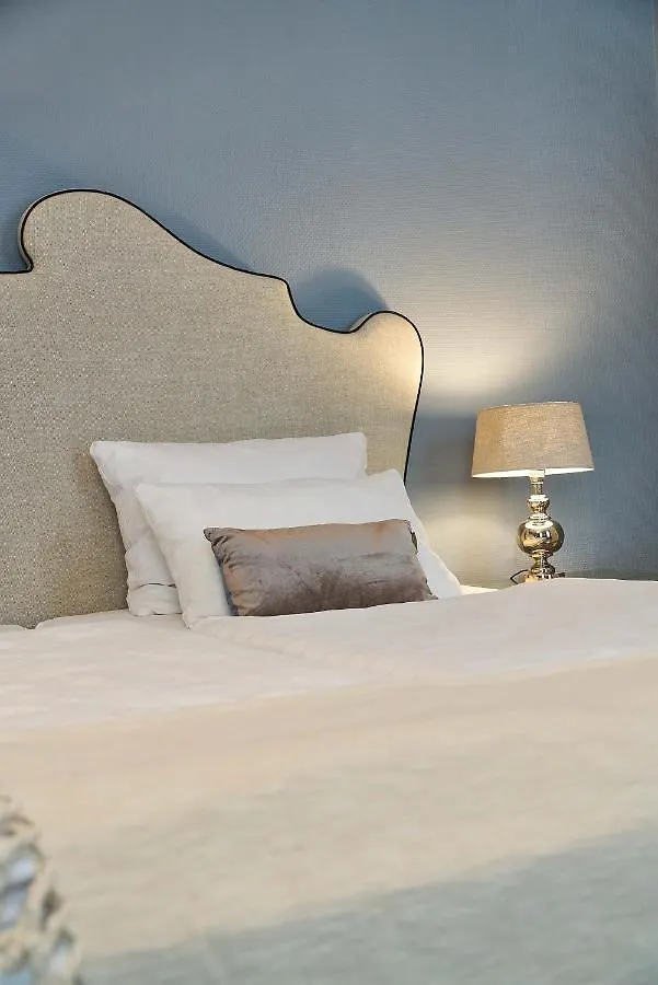 ****  Hotel Monopol - Central Station Francoforte sul Meno Germania
