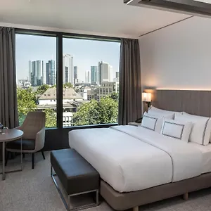 Melia Frankfurt Otel