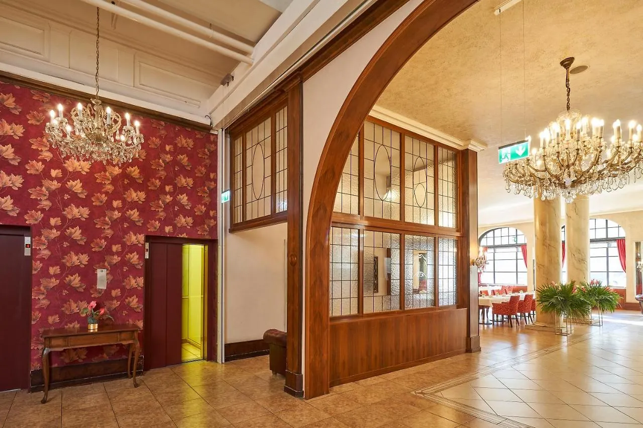 Hotel Monopol - Central Station Frankfurt am Main Tyskland