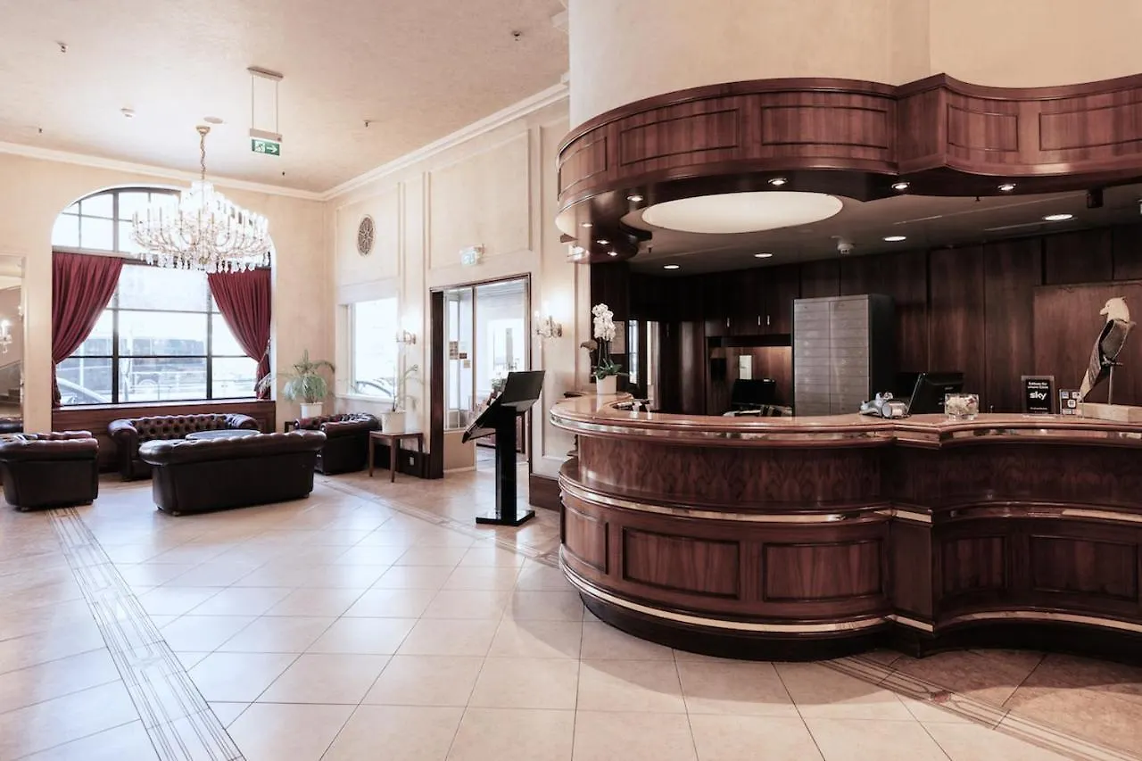 Hotel Monopol - Central Station Frankfurt am Main 4*,